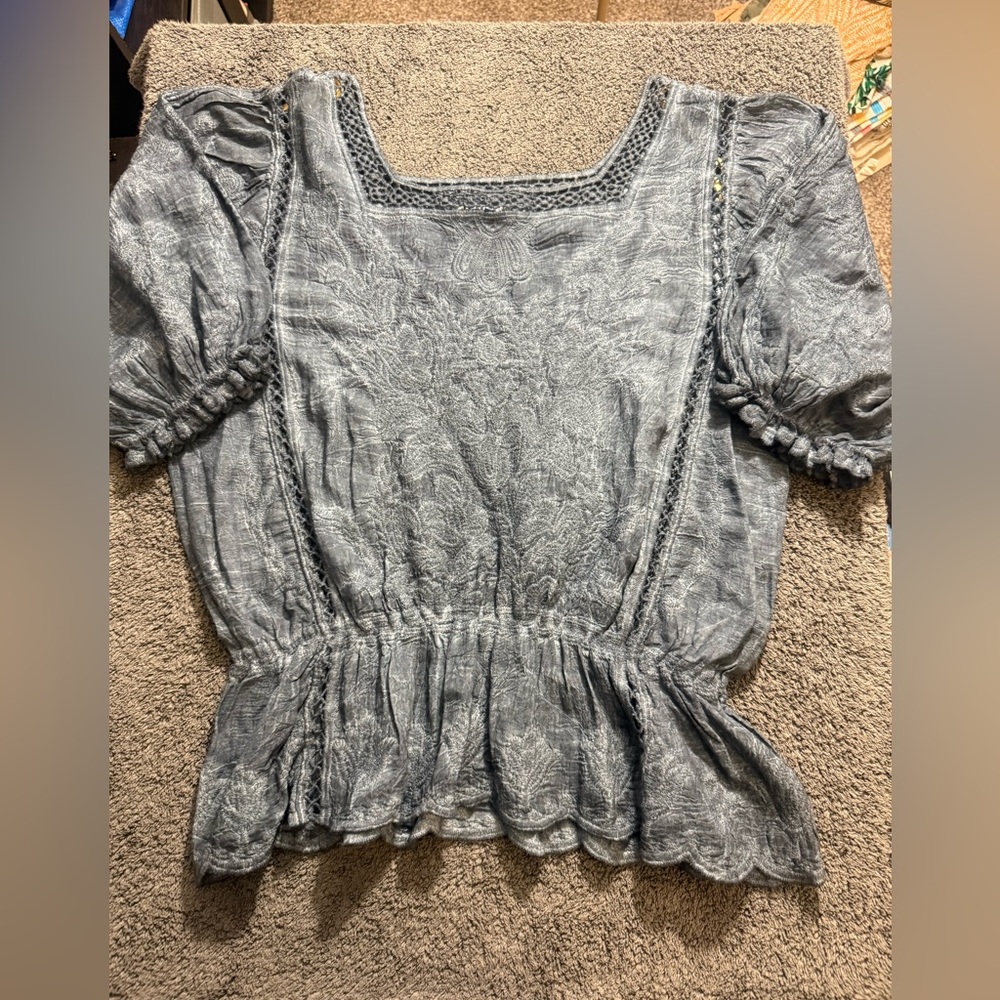 Democracy Elegant Navy Distressed Women's‎ Top- Size M